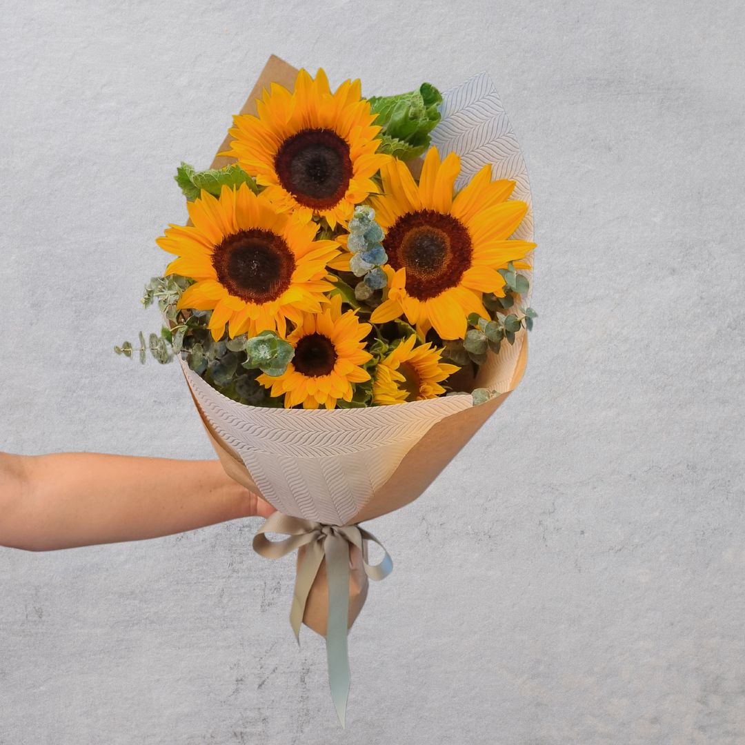 Bright Sunflower Bouquet